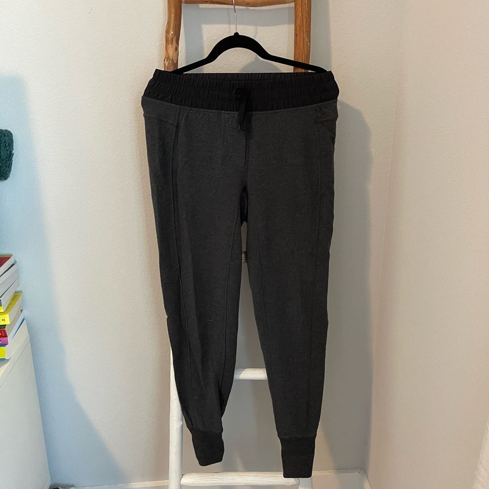 Lululemon joggers